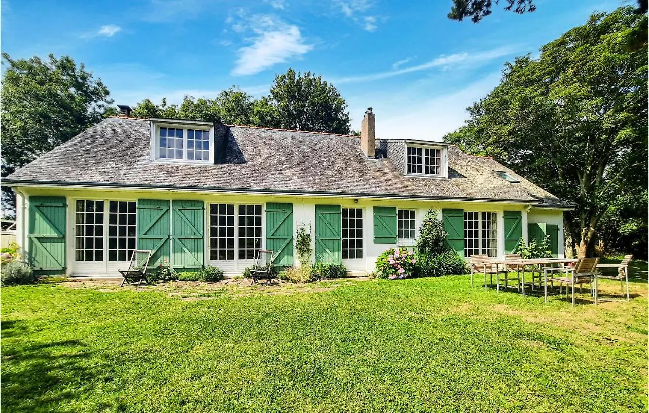 3 Bedroom Nice Home In Clohars-Carnoet Keranquernat