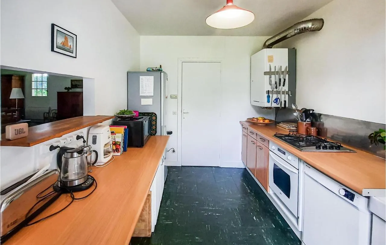 Feriehus 3 Bedroom Nice Home In Clohars-Carnoet Keranquernat